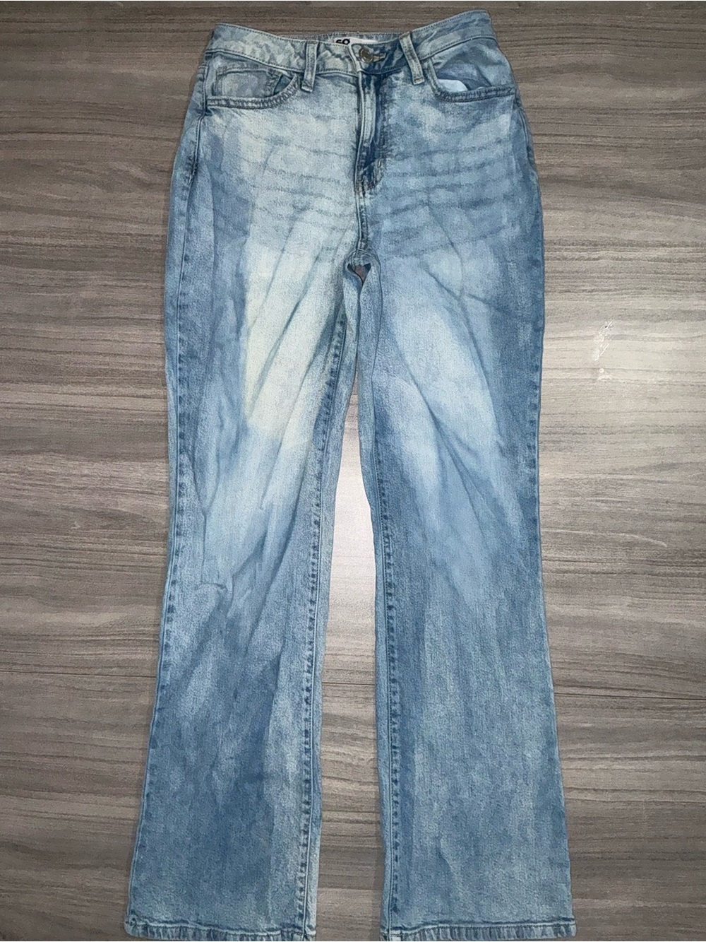 SO Kohl's Juniors \ Women'sHigh Rise 90s Bootcut Denim Jeans 3/26W Light Wash